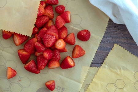 Bienenwachstücher mit Erdbeeren